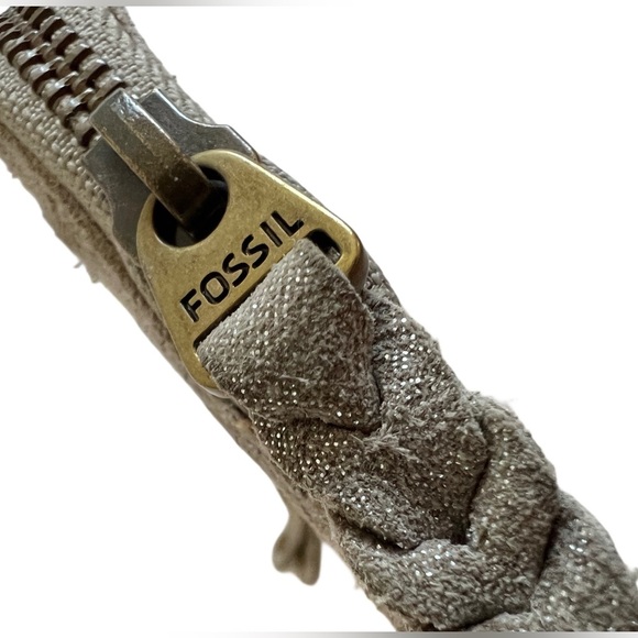 Fossil Genuine Leather Shiny Beige zip up card holder wallet - Picture 7 of 10